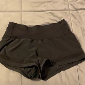 Lululemon mesh bottom black shorts